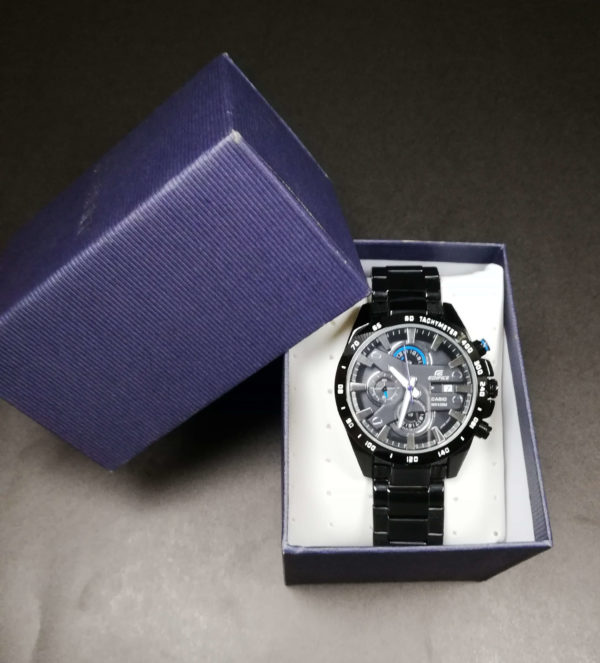 With box causal wear watch